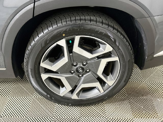 Used 2024 Hyundai Palisade Limited FWD image 23