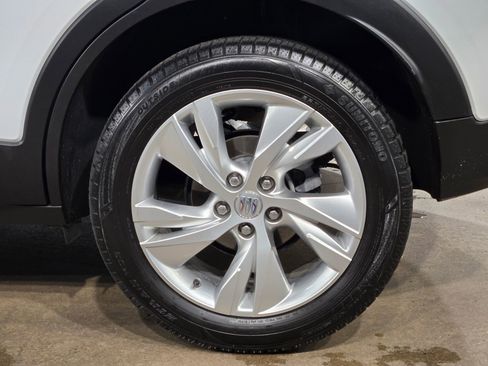Used 2024 Buick Encore GX Preferred FWD image 17