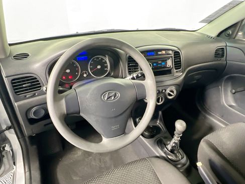 Used 2010 Hyundai Accent Hatchback image 28
