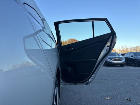 Used 2018 Toyota Prius Prime Plus image 32