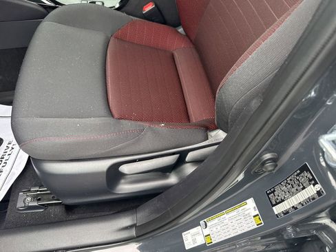 Used 2025 Toyota Corolla SE image 19