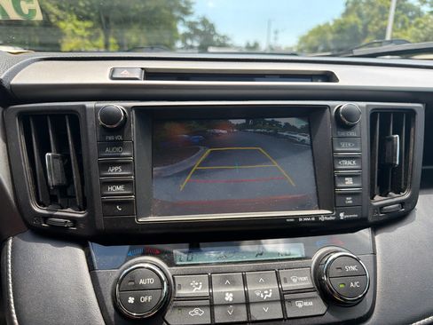Used 2016 Toyota RAV4 XLE FWD image 31