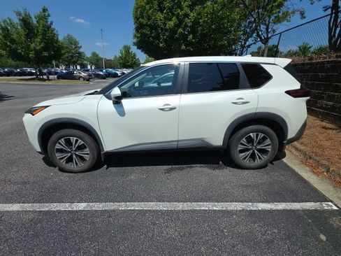 Certified 2022 Nissan Rogue SV AWD/4WD image 9