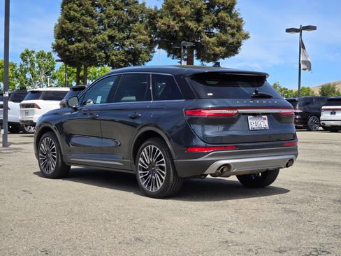 Used 2021 Lincoln Corsair Reserve w/ Equipment Group 201A FWD image 6