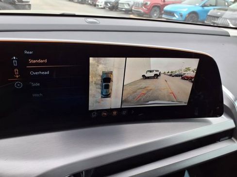 New 2026 Cadillac Vistiq Sport image 32