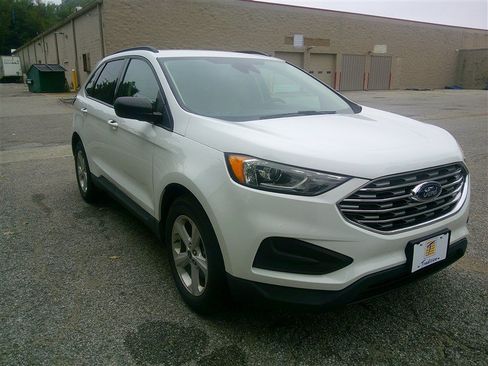 Used 2020 Ford Edge SE FWD image 7
