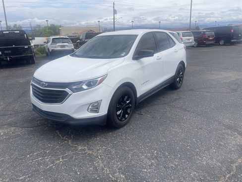 Used 2020 Chevrolet Equinox LS FWD image 1
