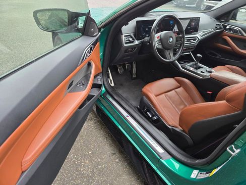 Used 2024 BMW M4 Coupe w/ Executive Package image 29