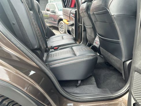 Used 2022 Mitsubishi Outlander SEL AWD/4WD image 34