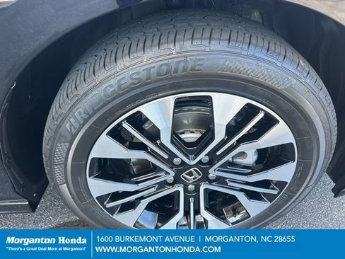 Used 2025 Honda Odyssey Elite image 13