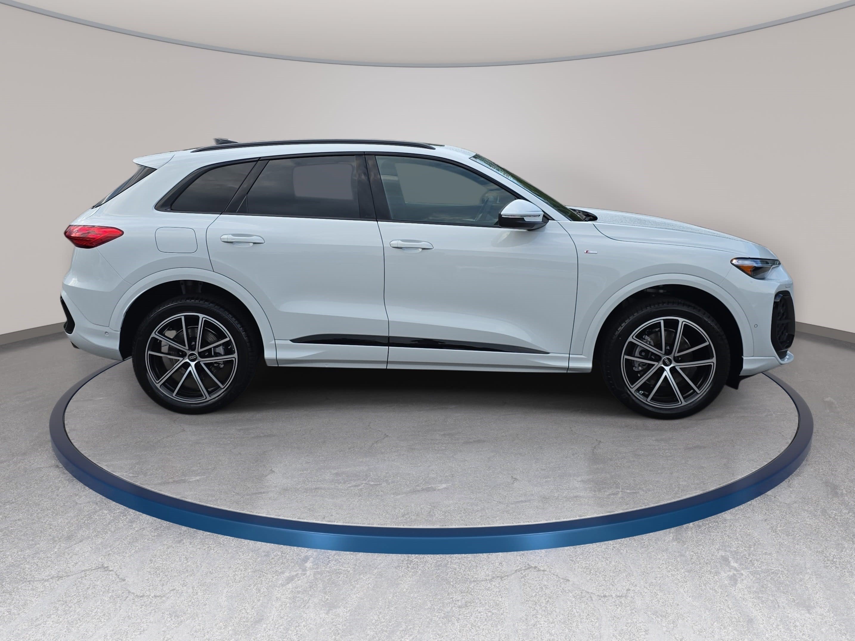 New 2026 Audi Q5 Premium Plus AWD/4WD image 4