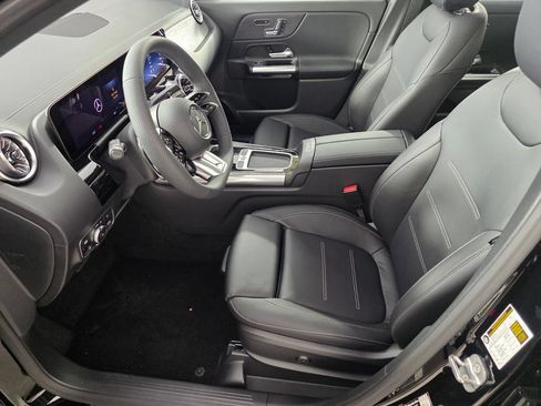 New 2026 Mercedes-Benz GLA 35 AMG 4MATIC image 6
