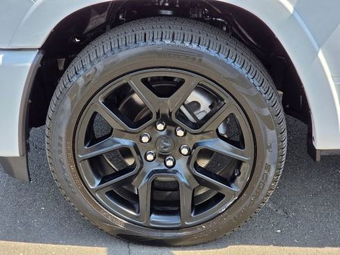 Used 2025 RAM 1500 Laramie w/ Night Edition image 18