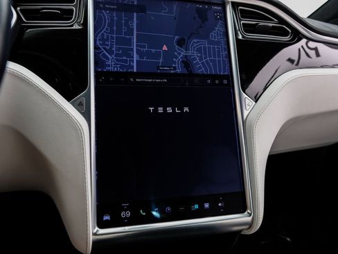 Used 2017 Tesla Model X 75D AWD/4WD image 35