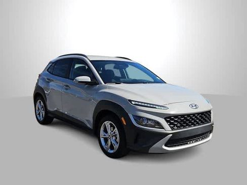 Certified 2022 Hyundai Kona SEL image 2