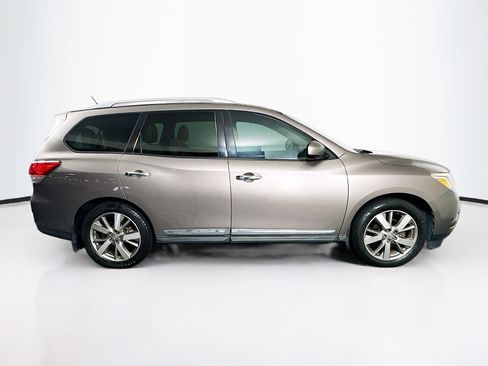 Used 2014 Nissan Pathfinder Platinum w/ Platinum Premium Package FWD image 10