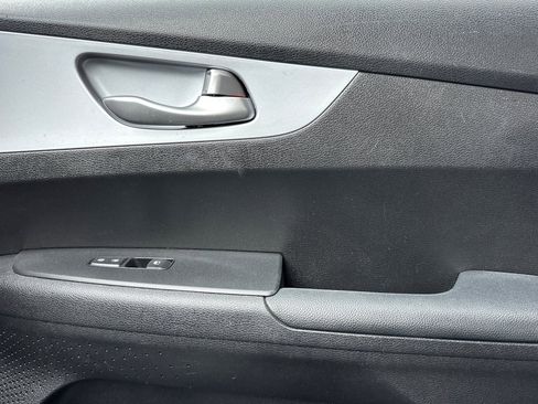 Used 2024 Kia Forte LXS image 18