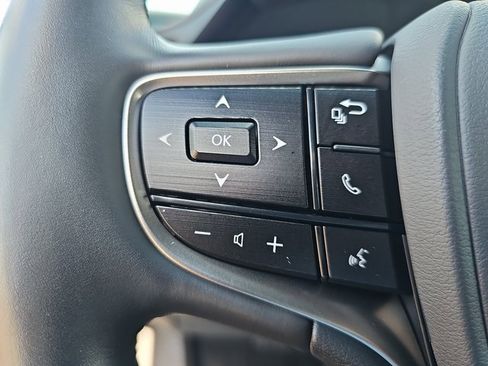 Certified 2025 Lexus ES 300h w/ Premium Package image 17