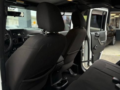 Used 2016 Jeep Wrangler Unlimited Sport w/ Connectivity Group image 22