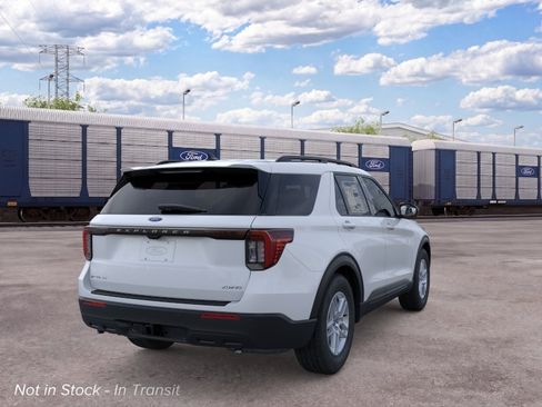 New 2026 Ford Explorer Active AWD/4WD image 8