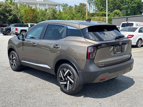 Used 2026 Nissan Kicks SV w/ Charging Package FWD image 19