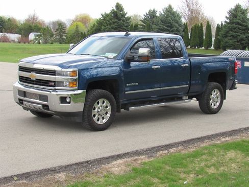 Used 2015 Chevrolet Silverado 2500 LTZ w/ Duramax Plus Package AWD/4WD image 1