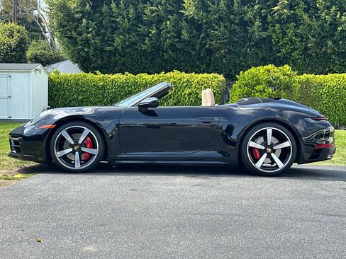 Certified 2020 Porsche 911 Carrera S RWD image 2