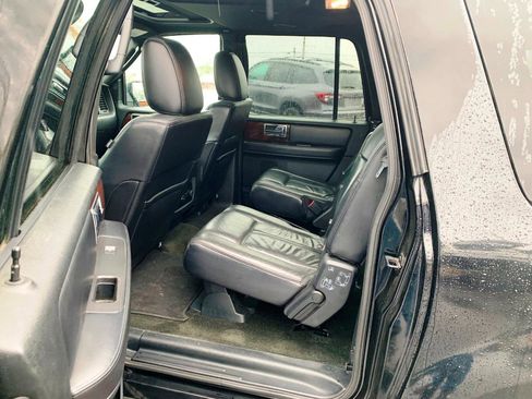 Used 2016 Lincoln Navigator L Select AWD/4WD image 6