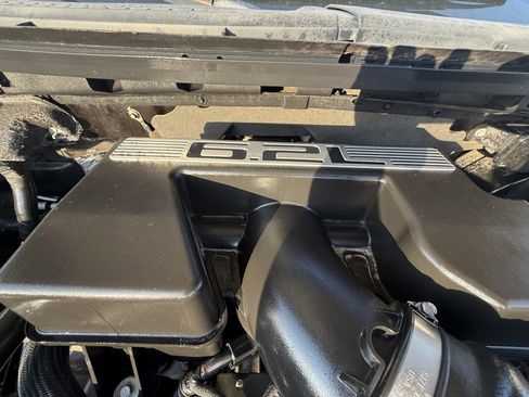 Used 2011 Ford F150 Platinum AWD/4WD image 30