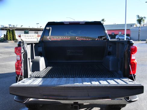 Used 2019 Chevrolet Silverado 1500 LT w/ All-Star Edition image 39