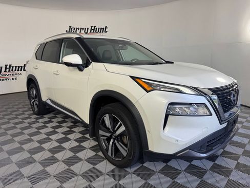 Used 2023 Nissan Rogue SL w/ SL Premium Package AWD/4WD image 6