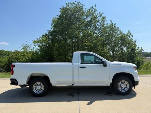 Used 2026 Chevrolet Silverado 1500 W/T w/ Trailering Package RWD image 2