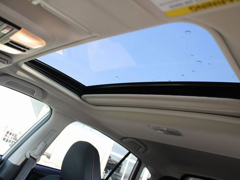 Used 2023 Subaru Crosstrek 2.0i Premium image 24