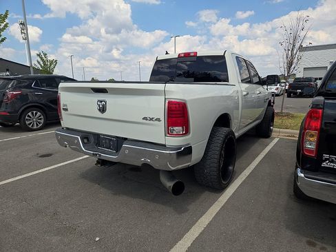 Used 2016 RAM 1500 Laramie w/ Convenience Group AWD/4WD image 3