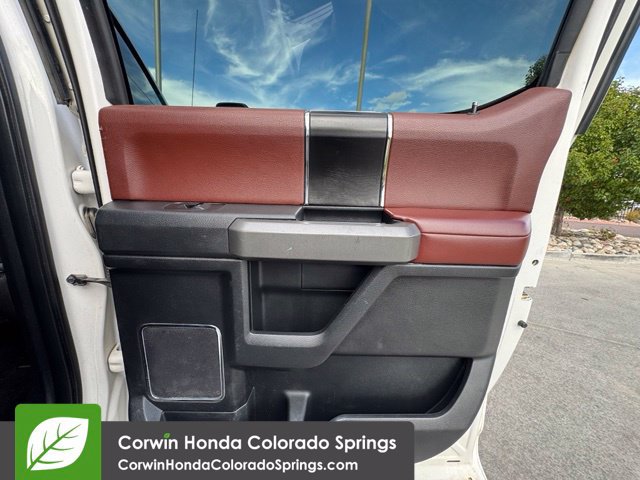 Used 2018 Ford F150 Platinum w/ Technology Package AWD/4WD image 29