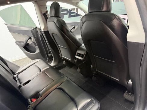 Used 2020 Tesla Model Y Long Range AWD/4WD image 43