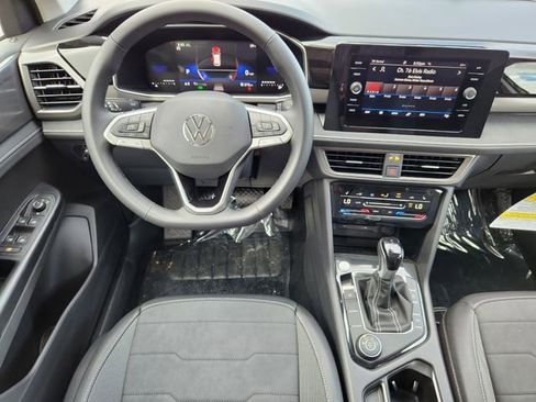 New 2026 Volkswagen Taos SE AWD/4WD image 25