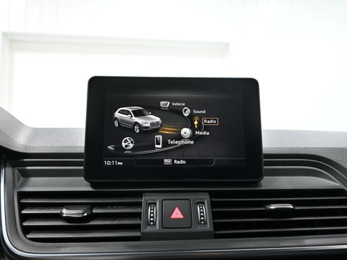 Used 2019 Audi Q5 2.0T Premium AWD/4WD image 11