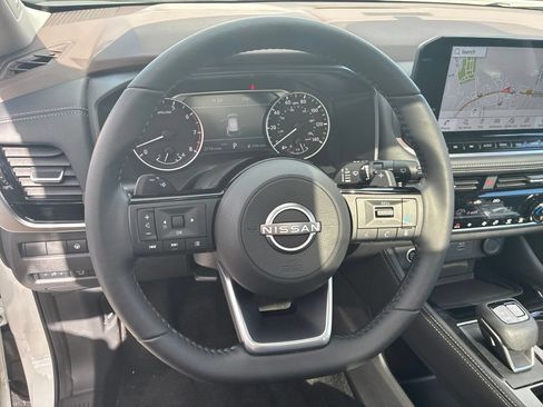 Certified 2023 Nissan Rogue SL w/ SL Premium Package AWD/4WD image 17