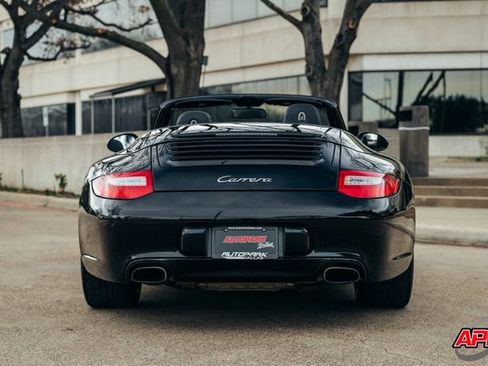 Used 2009 Porsche 911 Carrera image 17