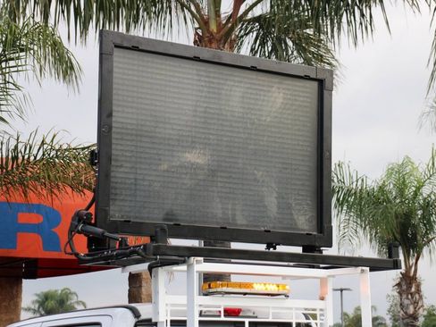 Used 2019 Ford F250 XL w/ Power Equipment Group image 12