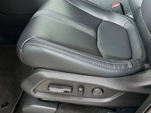 Certified 2026 Honda Pilot EX-L image 9