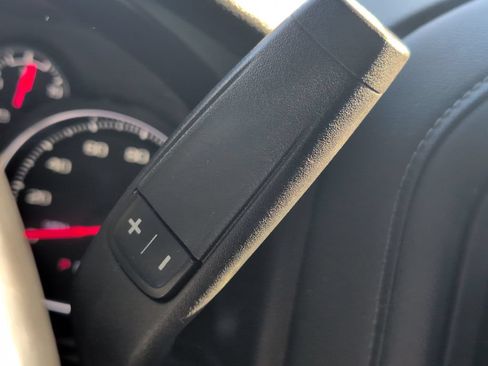 Used 2021 Chevrolet Silverado 1500 LT RWD image 34