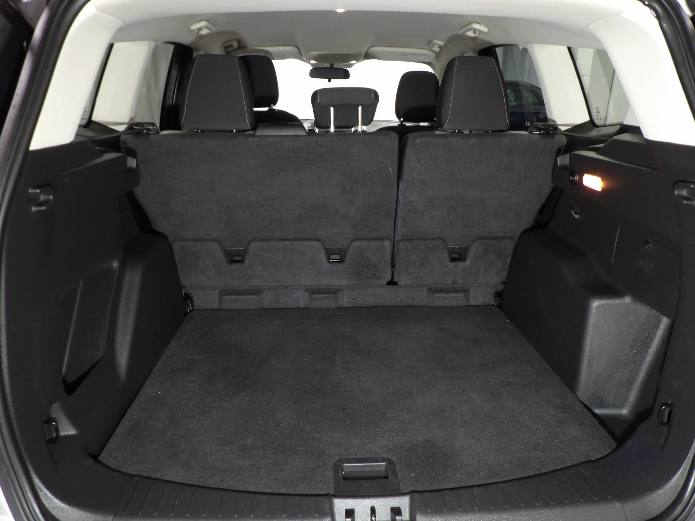 Used 2018 Ford Escape SE FWD image 6