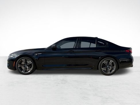 Used 2022 BMW M5 image 2