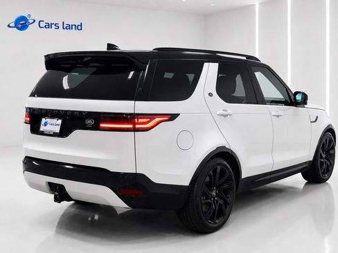 Used 2023 Land Rover Discovery HSE R-Dynamic AWD/4WD image 3
