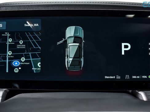 Used 2024 Rivian R1S Adventure image 16