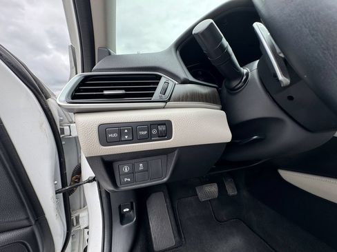 Used 2019 Honda Accord Touring image 23