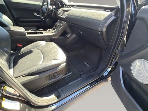 Used 2018 Land Rover Range Rover Evoque SE Sport Utility 4D image 28