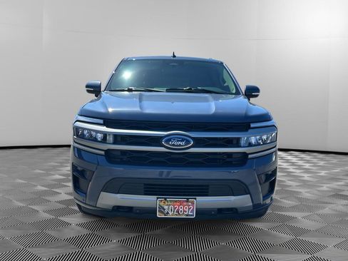 Used 2023 Ford Expedition XLT AWD/4WD image 2